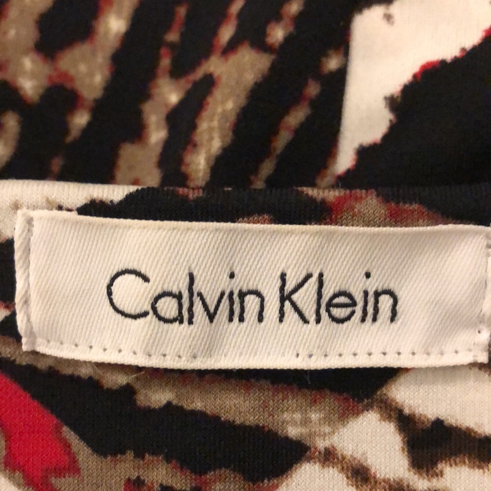 Calvin Klein Multi Patterned Top - Picture 6 of 6